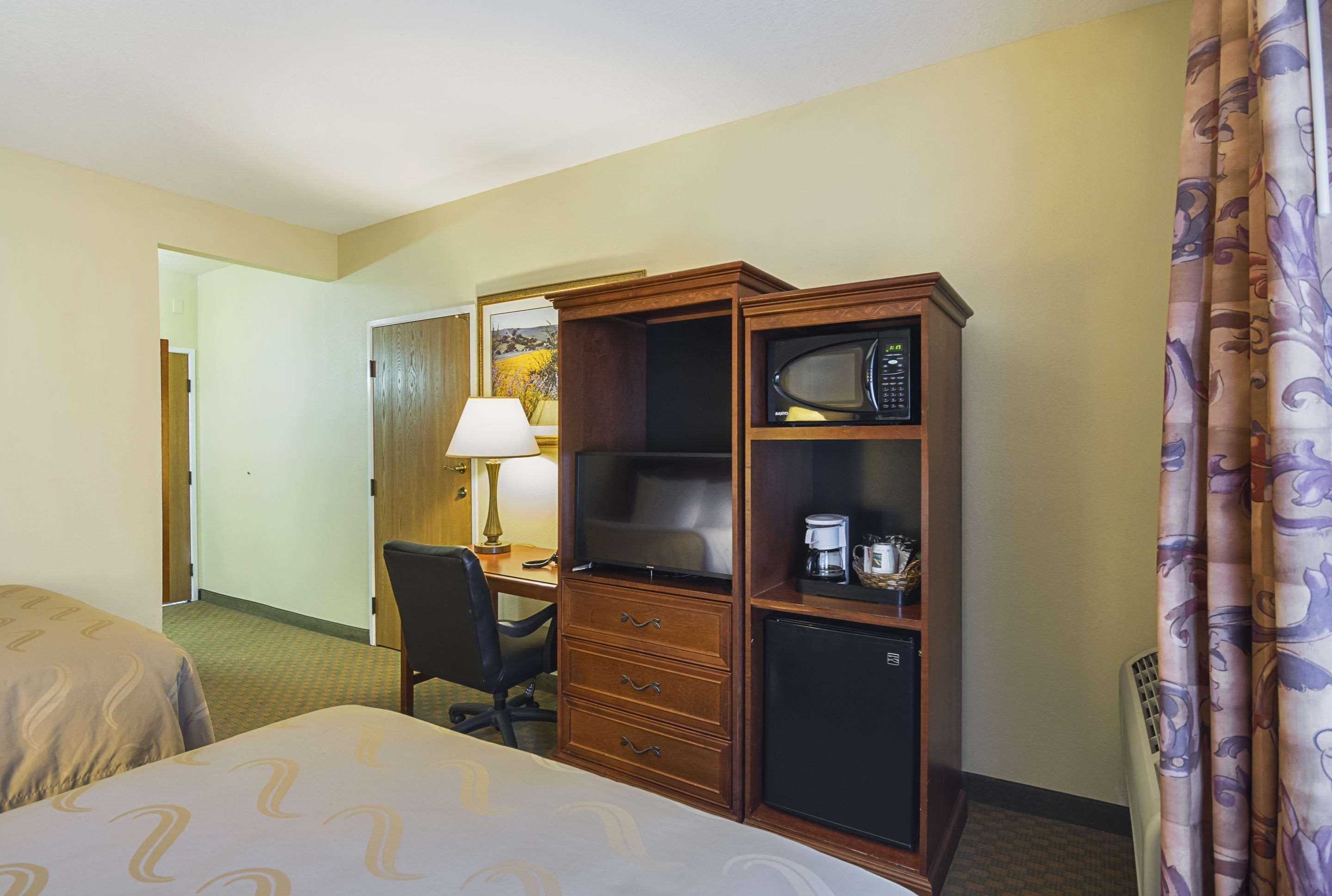 Quality Inn Fresno Yosemite Airport Kültér fotó