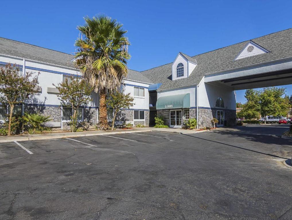 Quality Inn Fresno Yosemite Airport Kültér fotó