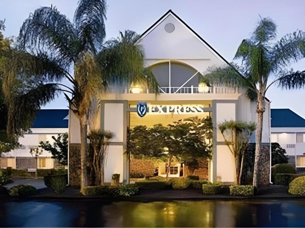 Quality Inn Fresno Yosemite Airport Kültér fotó