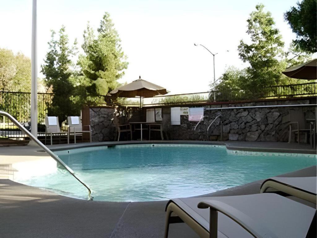 Quality Inn Fresno Yosemite Airport Kültér fotó