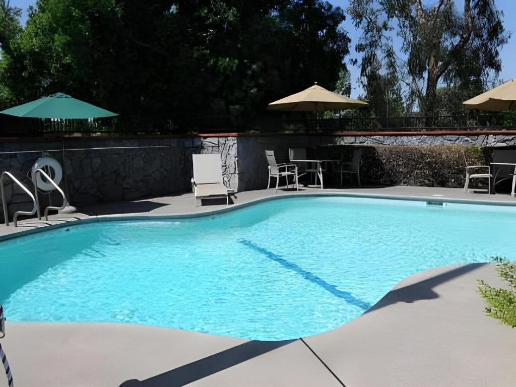 Quality Inn Fresno Yosemite Airport Kültér fotó