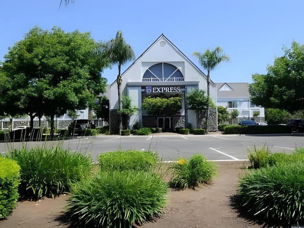 Quality Inn Fresno Yosemite Airport Kültér fotó